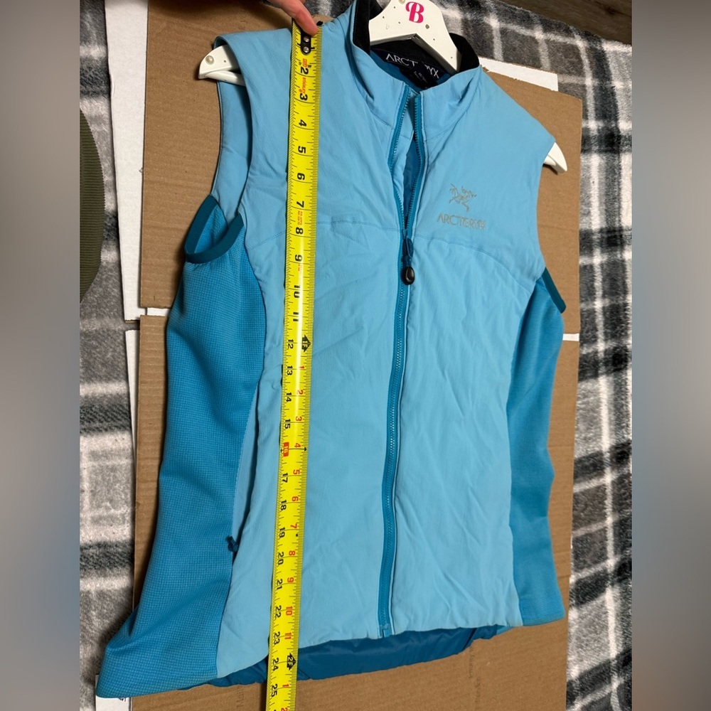Arc'teryx Women's Light Blue Atom LT Vest Medium Layers - Picture 4 of 11